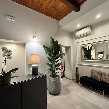 Soha Piazza Di Spagna Boutique Ρώμη Εξωτερικό φωτογραφία