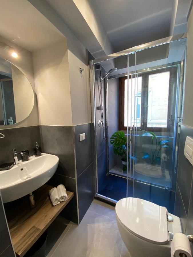 Soha Piazza Di Spagna Boutique Ρώμη Εξωτερικό φωτογραφία