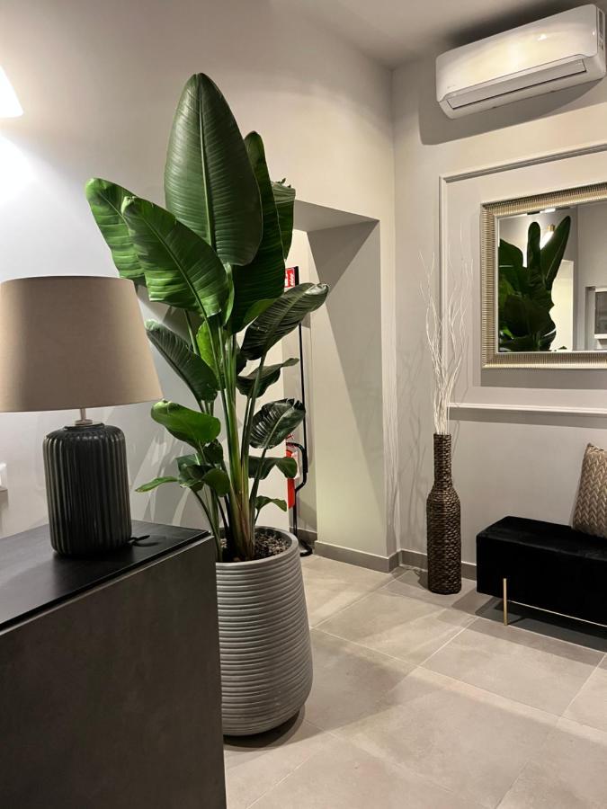 Soha Piazza Di Spagna Boutique Ρώμη Εξωτερικό φωτογραφία