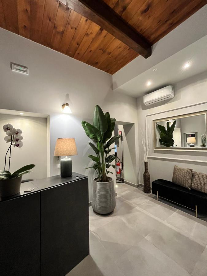 Soha Piazza Di Spagna Boutique Ρώμη Εξωτερικό φωτογραφία