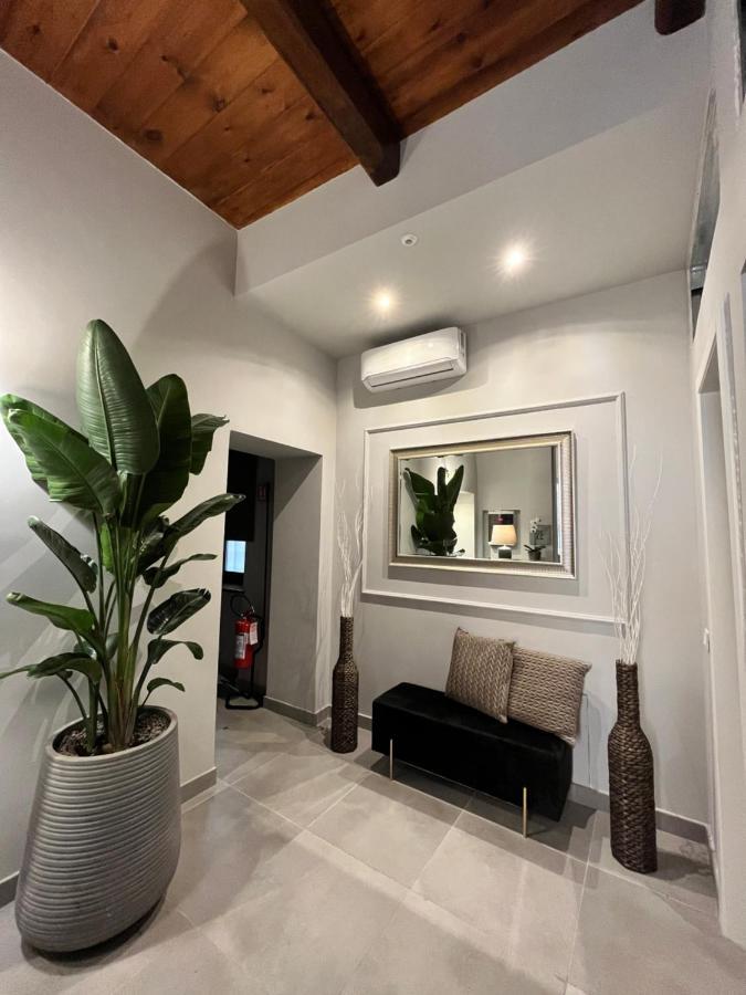 Soha Piazza Di Spagna Boutique Ρώμη Εξωτερικό φωτογραφία