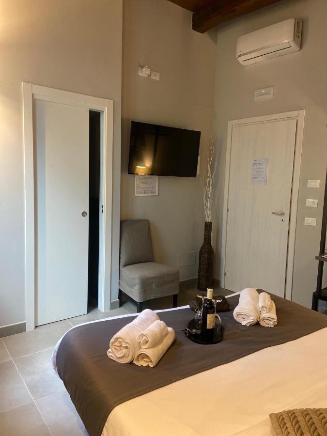 Soha Piazza Di Spagna Boutique Ρώμη Εξωτερικό φωτογραφία